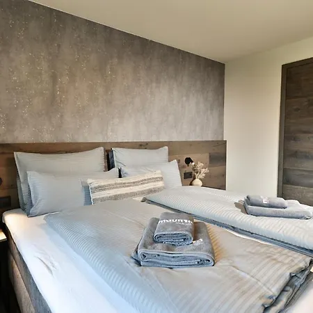 Bergcrystal アパート ガルミッシュ・パルテンキルヒェン